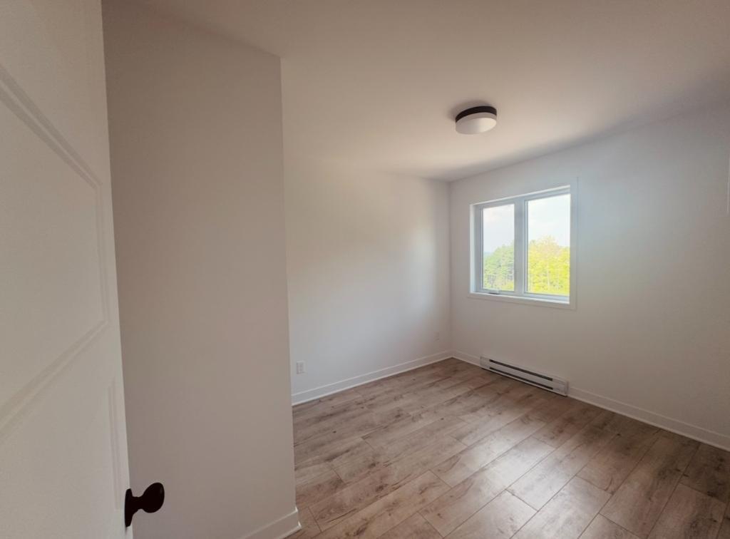 Logement 5 1/2 - Décembre 2025 | 3153498