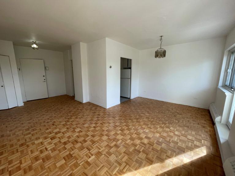 2 CH - 1 SDB - St-Laurent - $1,695 /mo | 3153514