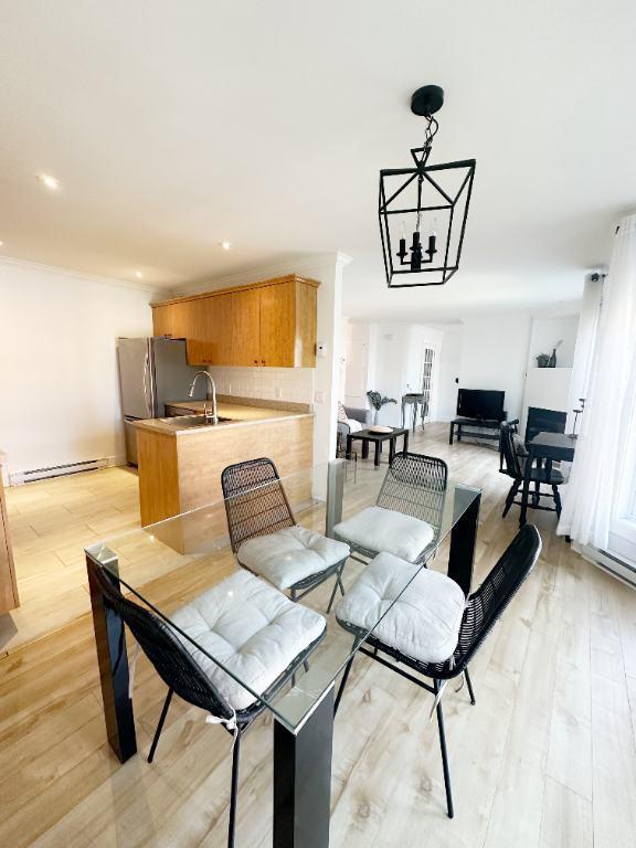 Condo 2 ch. meublé et tout inclus! | 3153933