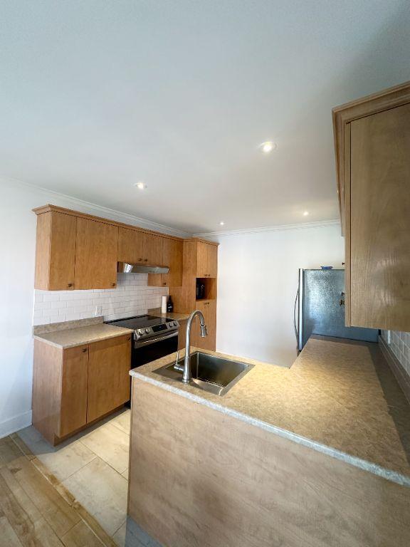 Condo 2 ch. meublé et tout inclus! | 3153933