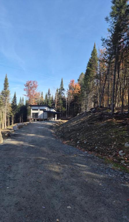 Lumineuse Maison à Louer au Lac Supérieur | 3153935