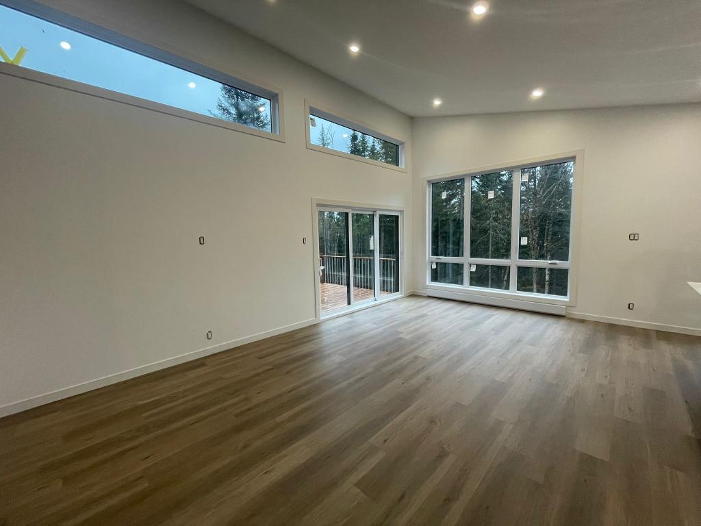 Lumineuse Maison à Louer au Lac Supérieur | 3153935