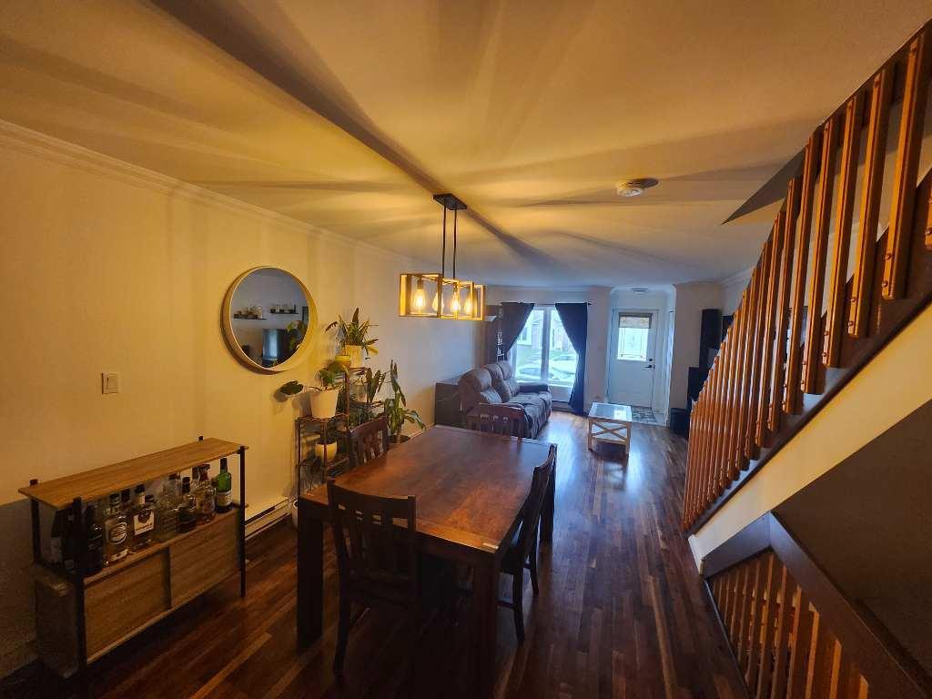 Maison de ville à louer - 3 étages - Arrondissement Jacques-Cartier | 3153936
