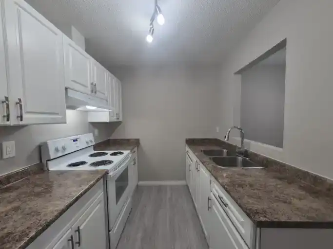 November 1/2 month Free! Plus a $500 credit | 5820 58A Street, Red Deer | 3154080