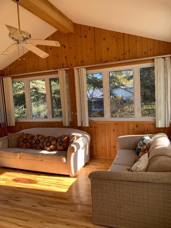 CITQ 303469.BEAU Chalet BORD DE L’EAU.4 SAISONS. À LOUER. Lanaudière | 3154367