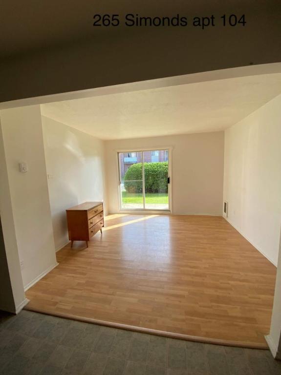 GRAND ET LUMINEUX 4.5 DISPONIBLE 1er FÉVRIER 2025 | 3155167