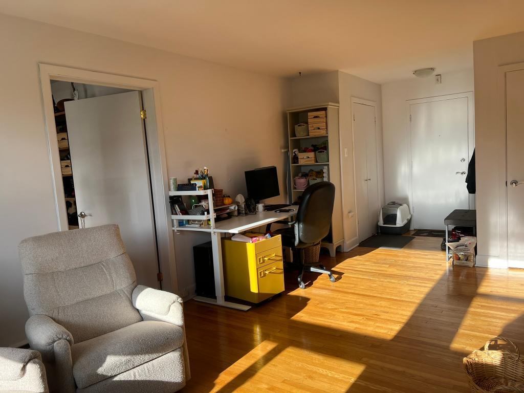 Grand 4½ mi-meublé, chauffé et à deux pas de l'Uni à louer | 3178110