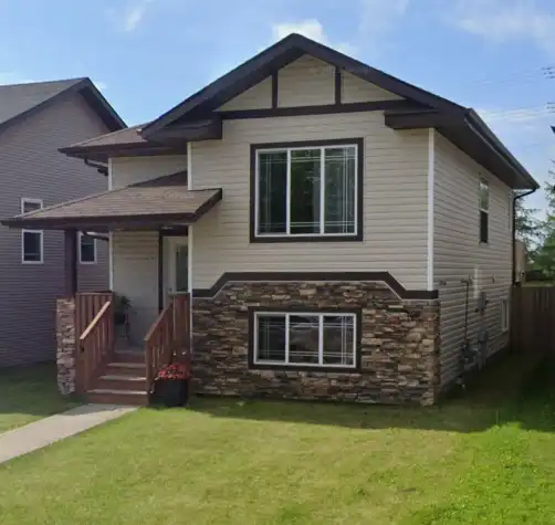 Full House in the lovely suburb of Inglewood | 80 Ireland Crescent, Red Deer | 3155462