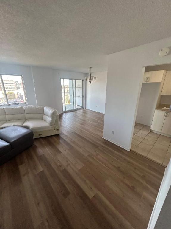 1 CH - 1 SDB - Côte Saint-Luc - $1,595 /mo | 3155515