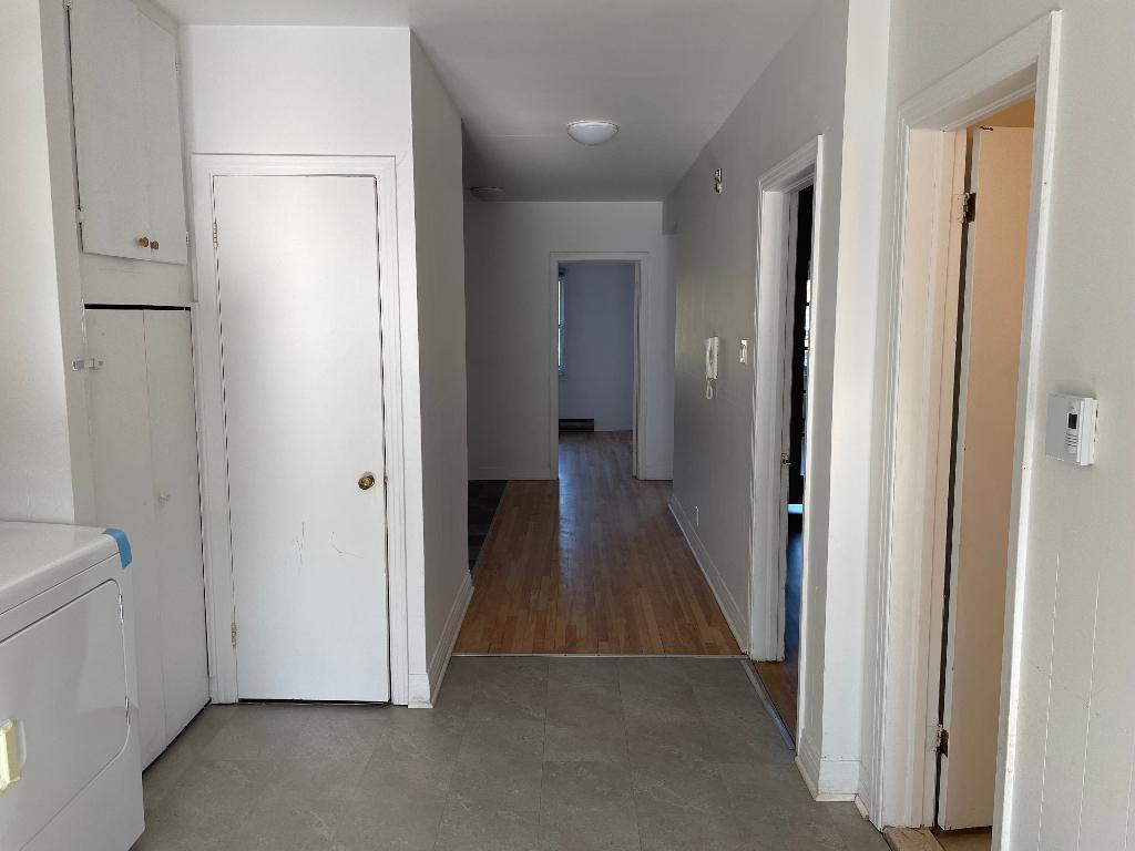 5 1/2 . 3 bedrooms | 3155517