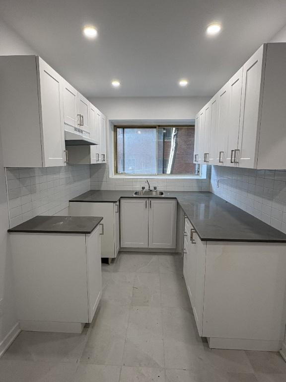 Newly Renovated Two Bedroom Apartment for Rent! | 3155519
