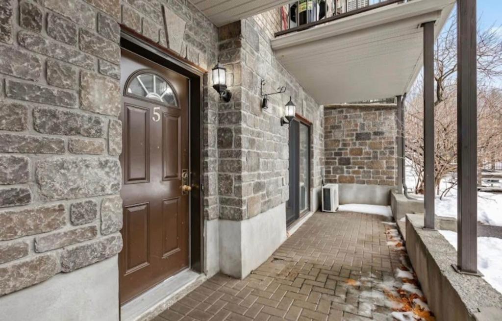 Beau condo dans un cartier calme | 3155539