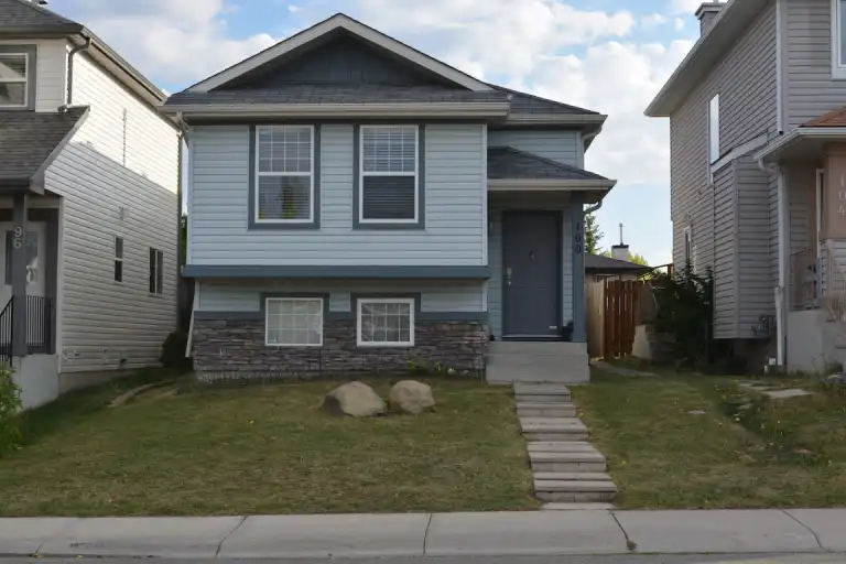 Evergreen Home for Rent | 100 Everridge Way Southwest, Calgary | 3155789
