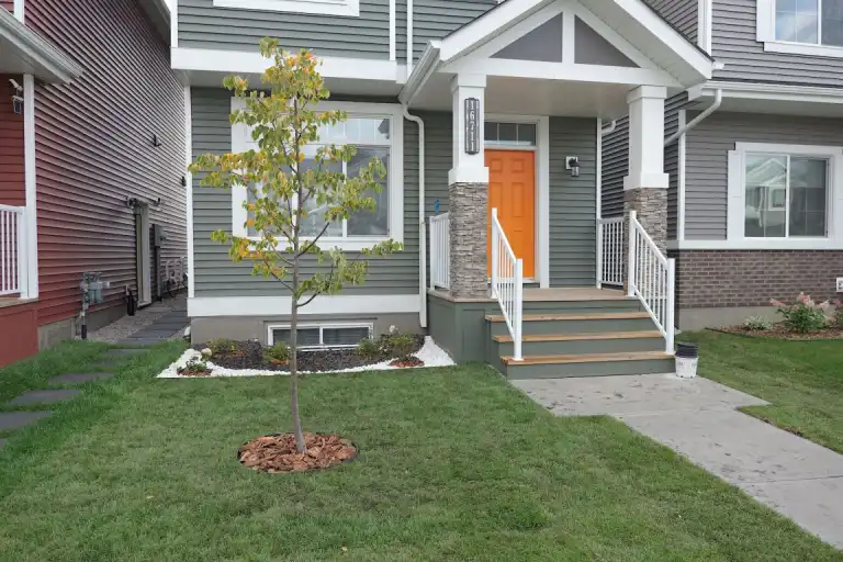 Beautiful 3 bed 2.5 bath home for Rent in South West Edmonton | 16711 30 Avenue Southwest, Edmonton | 3155796