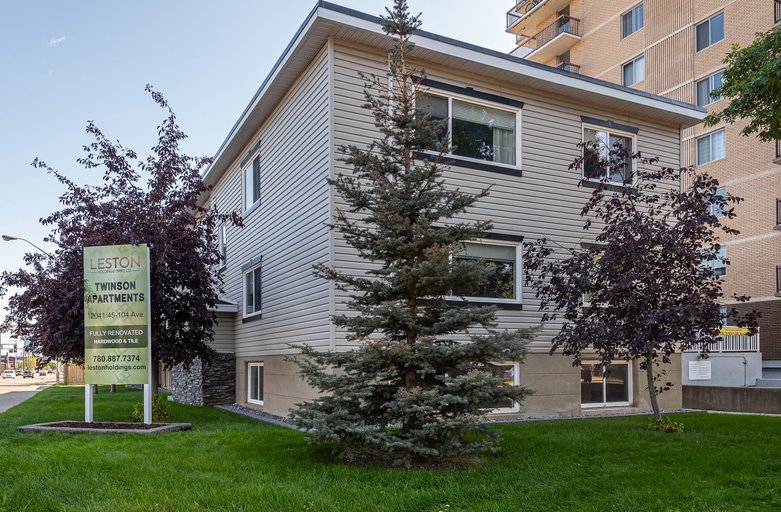 Twinson | 12041 104 Ave NW, Edmonton | 3155798
