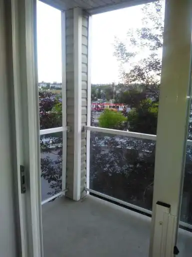 2 bedrooms/ 2 bathrooms + den condo | Calgary | 3155800