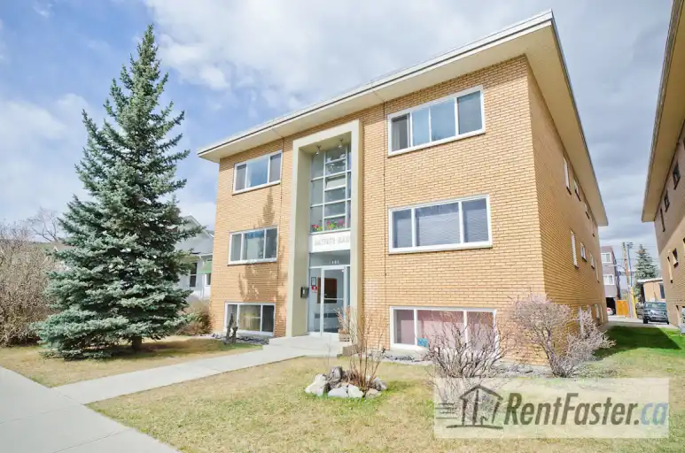 CHARACTER SUNALTA LARGE 1 BEDROOM APARTMENT | 8 - 1908 12 Ave SW, Calgary | 3156152