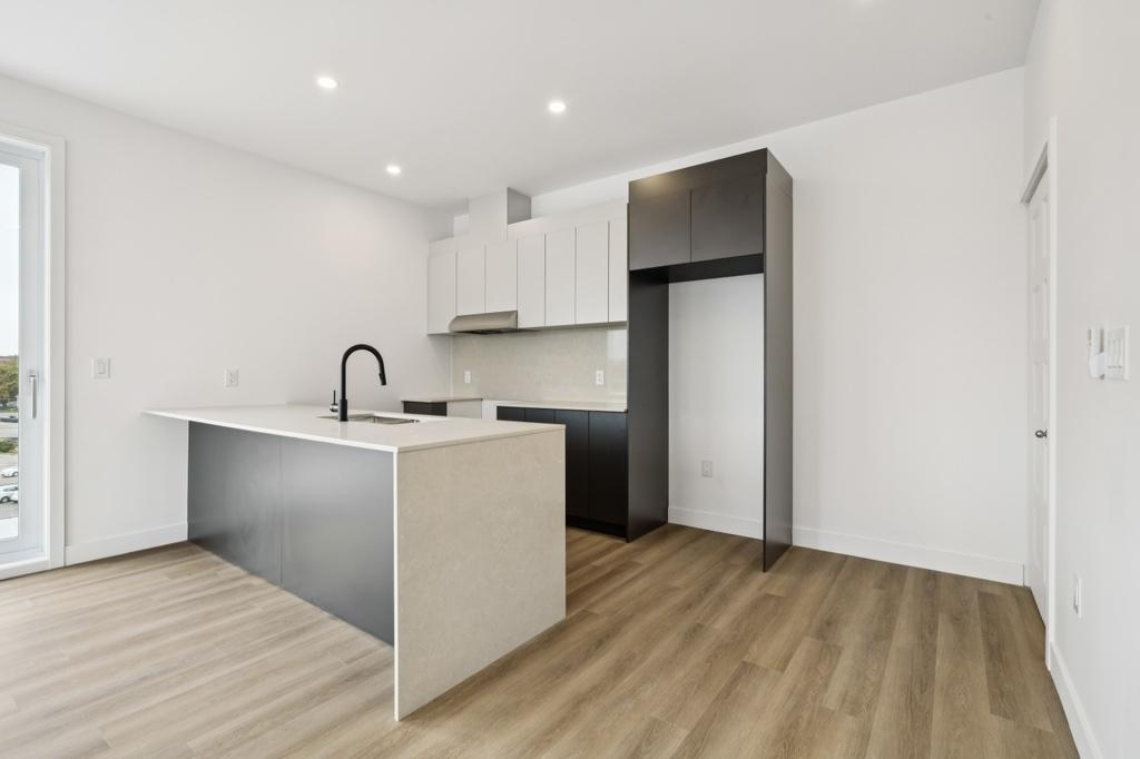 Beaux 3 1/2 ou 4 1/2 au centre-ville, Valleyfield ! SEPTEMBRE 2025 | 3156515