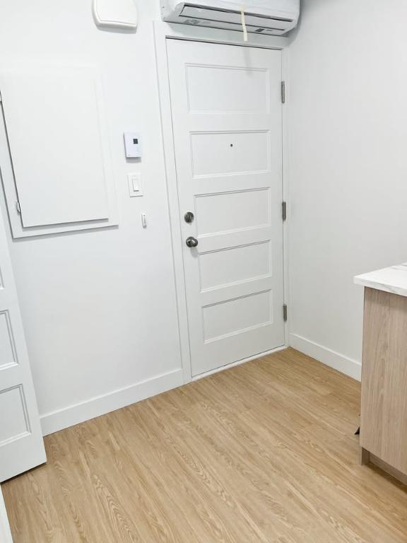 3 1/2 rénové sur la rue sainte catherine | 3157298