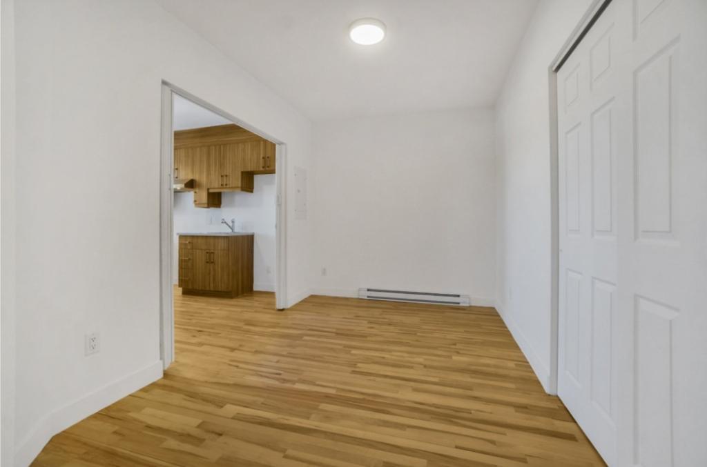 4,5 (1chambre) RÉNOVÉ dans un quartier Paisible - Libre Immédiatement | 3157307