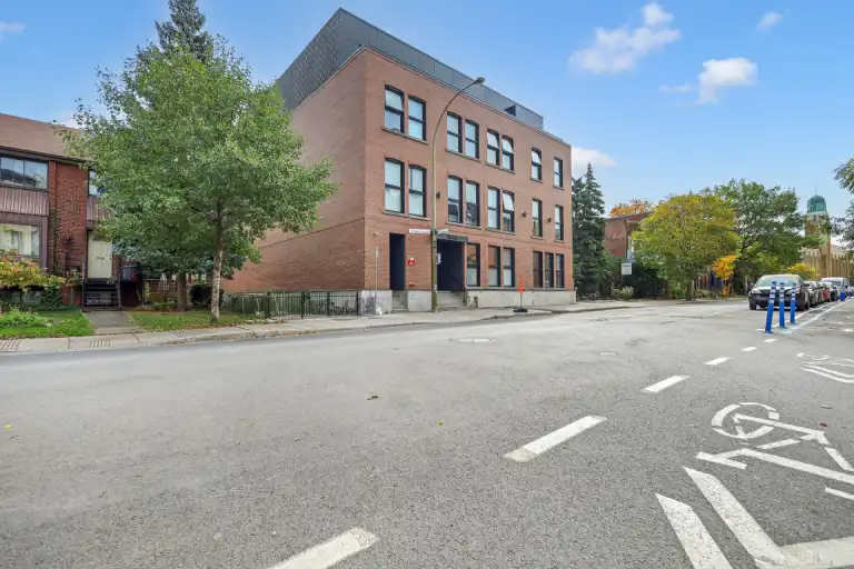 St Jacques | 3844 Rue Saint-Jacques, Montreal | 3157349