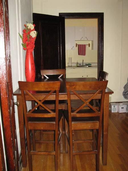 PRES DU METRO SNOWDON 2 CHAMBRES FERMEES- RENOVE | 3157708