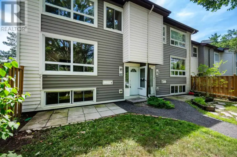 M - 15 BANNER ROAD | M - 15 BANNER ROAD, Ottawa | 3171575