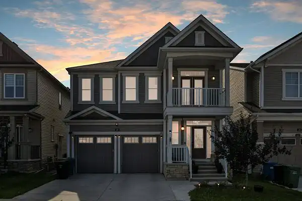 Cozy 4 bedroom with 2 master bedrooms | Calgary | 3158259