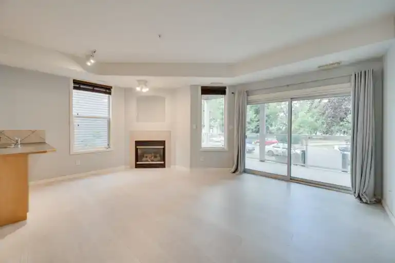 2 Bedroom Condo - GREAT LOCATION | 10145 114 Street Northwest, Edmonton | 3158714