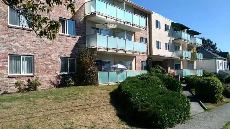 Villa Katya | 221 Seventh Street, New Westminster | 3160016