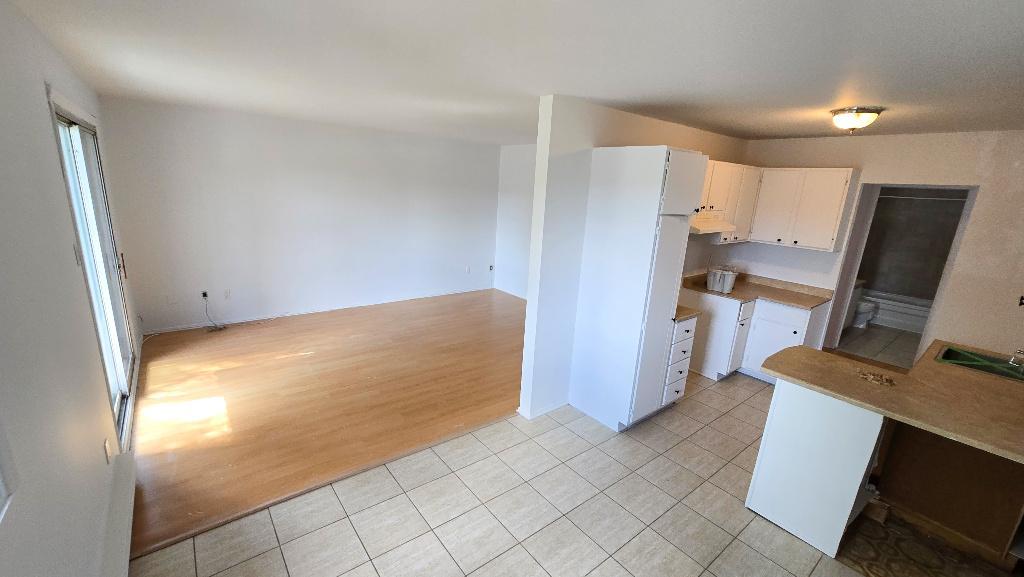 Grand logement rénové, 5 1/2 à Candiac. ch Haendel, devant école | 3160171