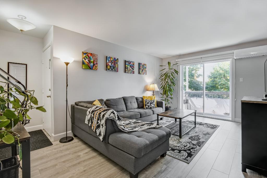 Grand condo 5 ½ à Chambly, entièrement rénové, 2 stationnements | 3160183