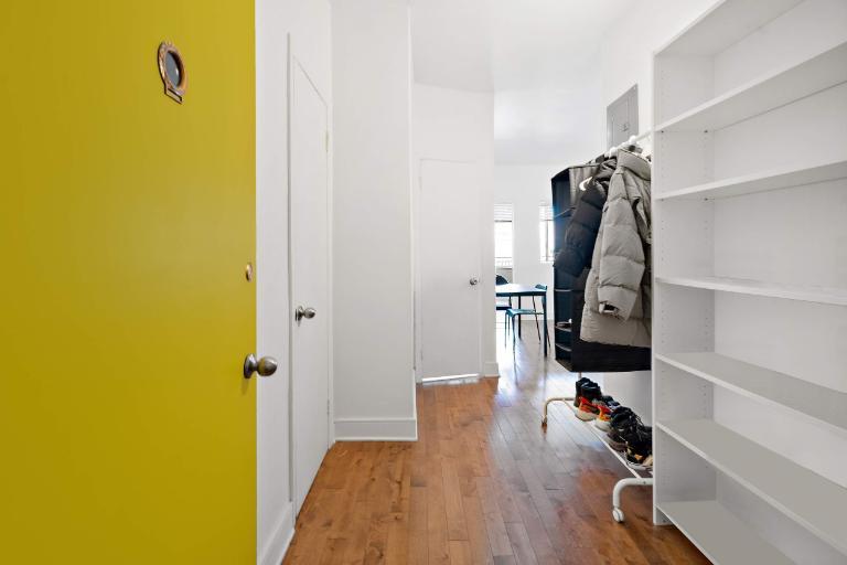 GHETTO MCGILL- 4 ½ RÉNOVÉ & MEUBLÉ – 2 CHAMBRES FERMÉES | 3160184