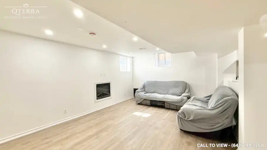 2-15 Sleepy Hollow Pl, Whitby, Ontario L1R 0E4 | 15 Sleepy Hollow Place, Whitby | 3160319