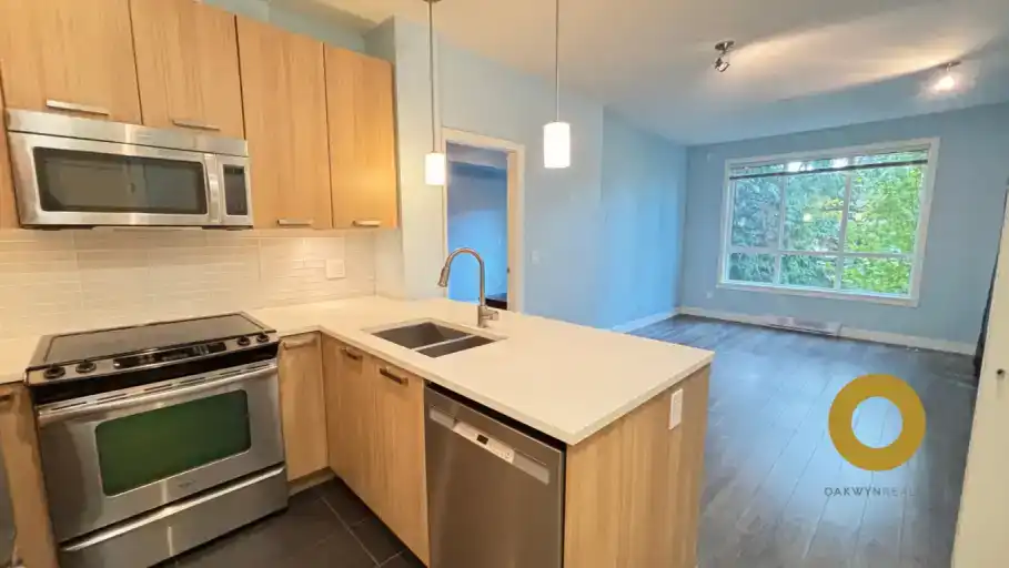 Prime Location 2 Bed 2 Bath unit at Guildford Town Centre! | 10477 154 Street, Surrey | 3160424