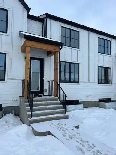 Cozy 3beds/2.5 washroom townhome with AC/Garage | 117 - 117 Heirloom Way Southeast, Calgary | 3160496