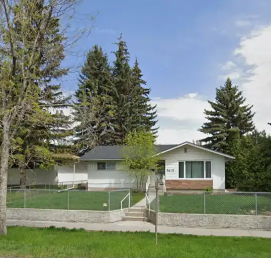 3 BD Bungalow - Newly Renovated Kitchen & M. Bath - Heated Garage - Fully Fenced | 9412 Fairmount Drive Southeast, Calgary | 3160504