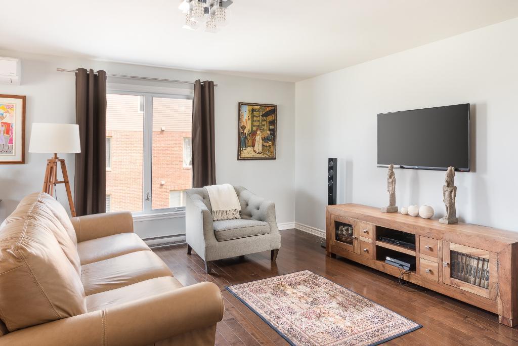 BROSSARD SECTEUR DIX30 CONDO 5 1/2+GARAGE+PISCINE | 3160553