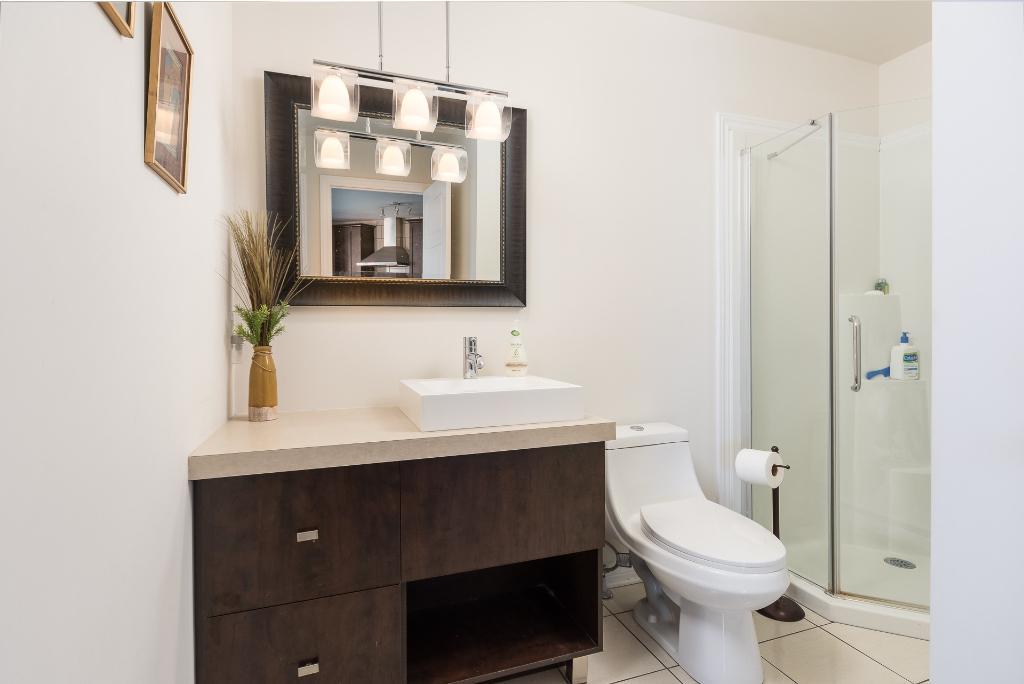 BROSSARD SECTEUR DIX30 CONDO 5 1/2+GARAGE+PISCINE | 3160553