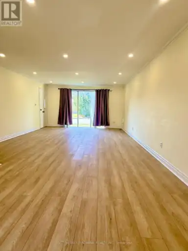 A - 61 PARKSIDE DRIVE | A - 61 PARKSIDE DRIVE, Newmarket | 3160900