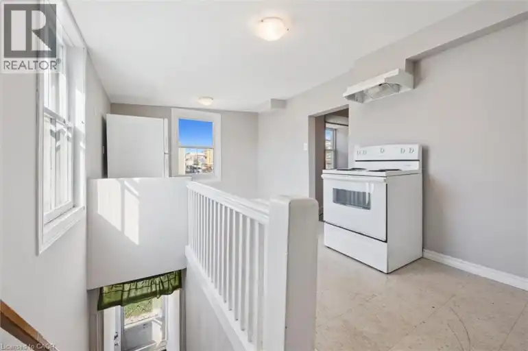 906 KING Street E Unit# 1C | 906 KING Street E Unit# 1C, Cambridge | 3161969