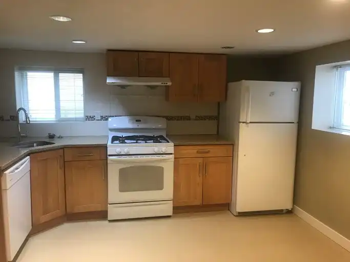 Nice Basement unit | 2743 West 21st Avenue, Vancouver | 3162560