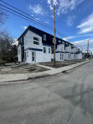 ONLY 1 UNIT LEFT | 1202 19 Avenue Northwest, Calgary | 3164520