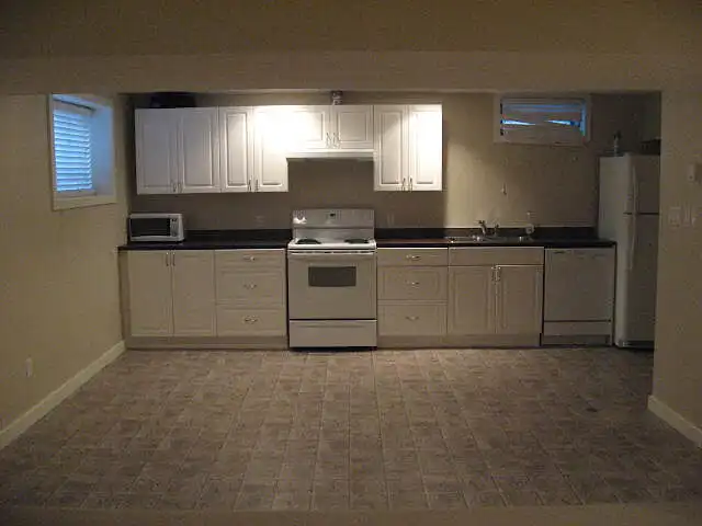 1 Bedroom Legal Basement Suite in Willow Park | Calgary | 3164525