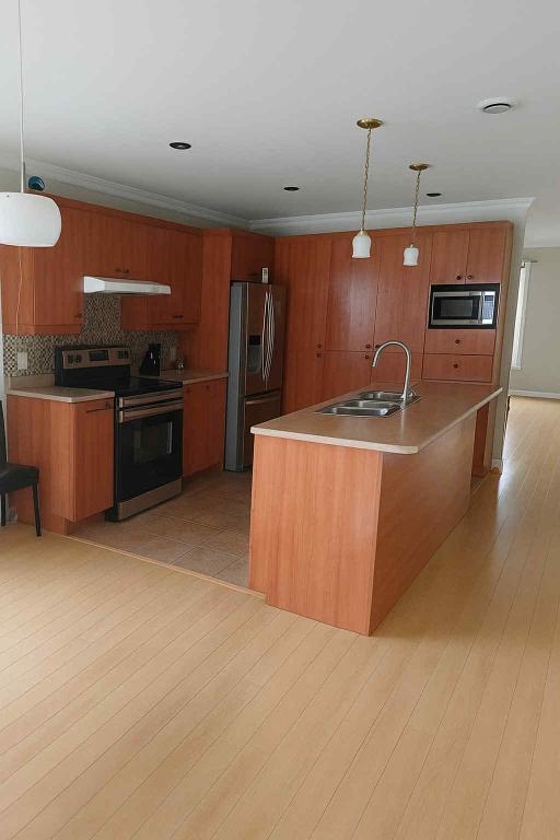 Condo 6 1/2 | 3164869