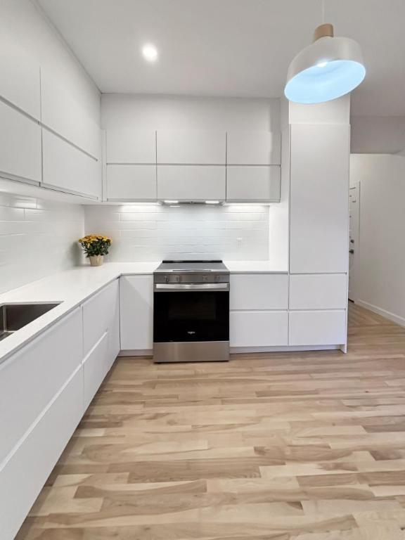 4 1/2 - Montréal (Centre-Sud) - 2 350 $/mois | 3164875