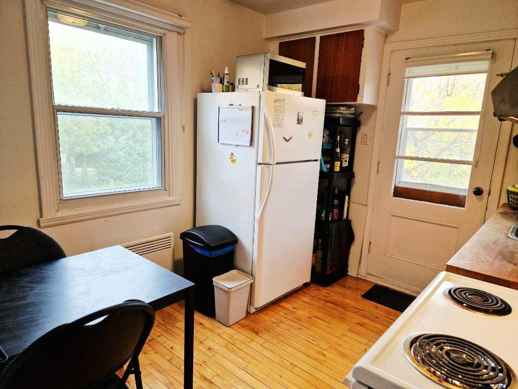 Condo 3 1/2 semi meublé à louer | 3165830