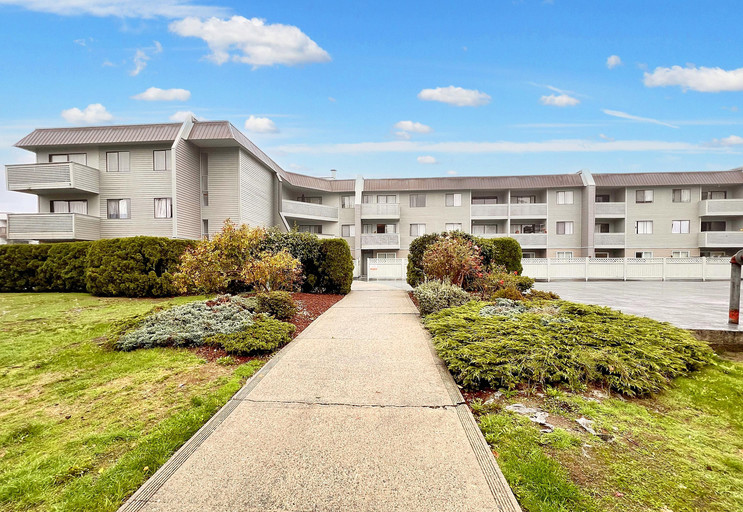 222 Place Apartments | 12128 222nd Street, Maple Ridge | 3166050