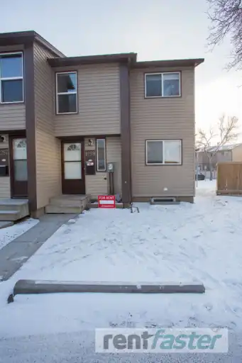 NEWLY RENOVATED TOWNHOUSE | 1259 Hooke Road Northwest, Edmonton | 3166146