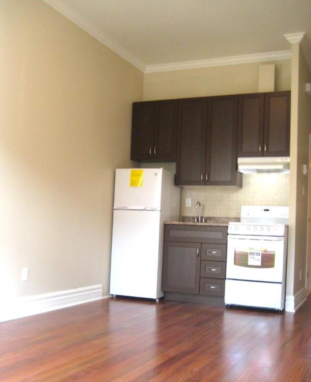 SUPER 3 1/2 ENSOLLEILLÉ | 3166202